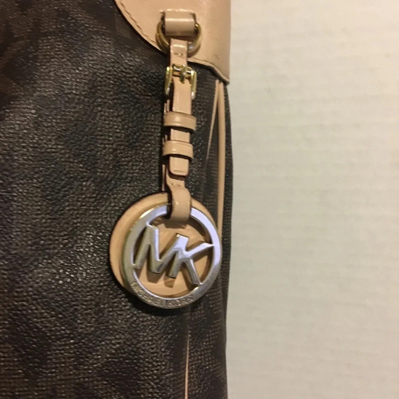 Michael kors Montgomery hobo handbag - Picture 4 of 8